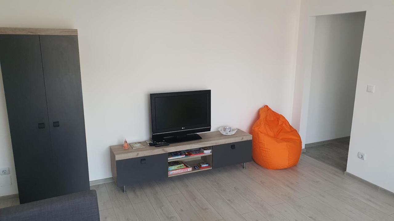 Apartmán Fim Apartament Hunedoara Exteriér fotografie
